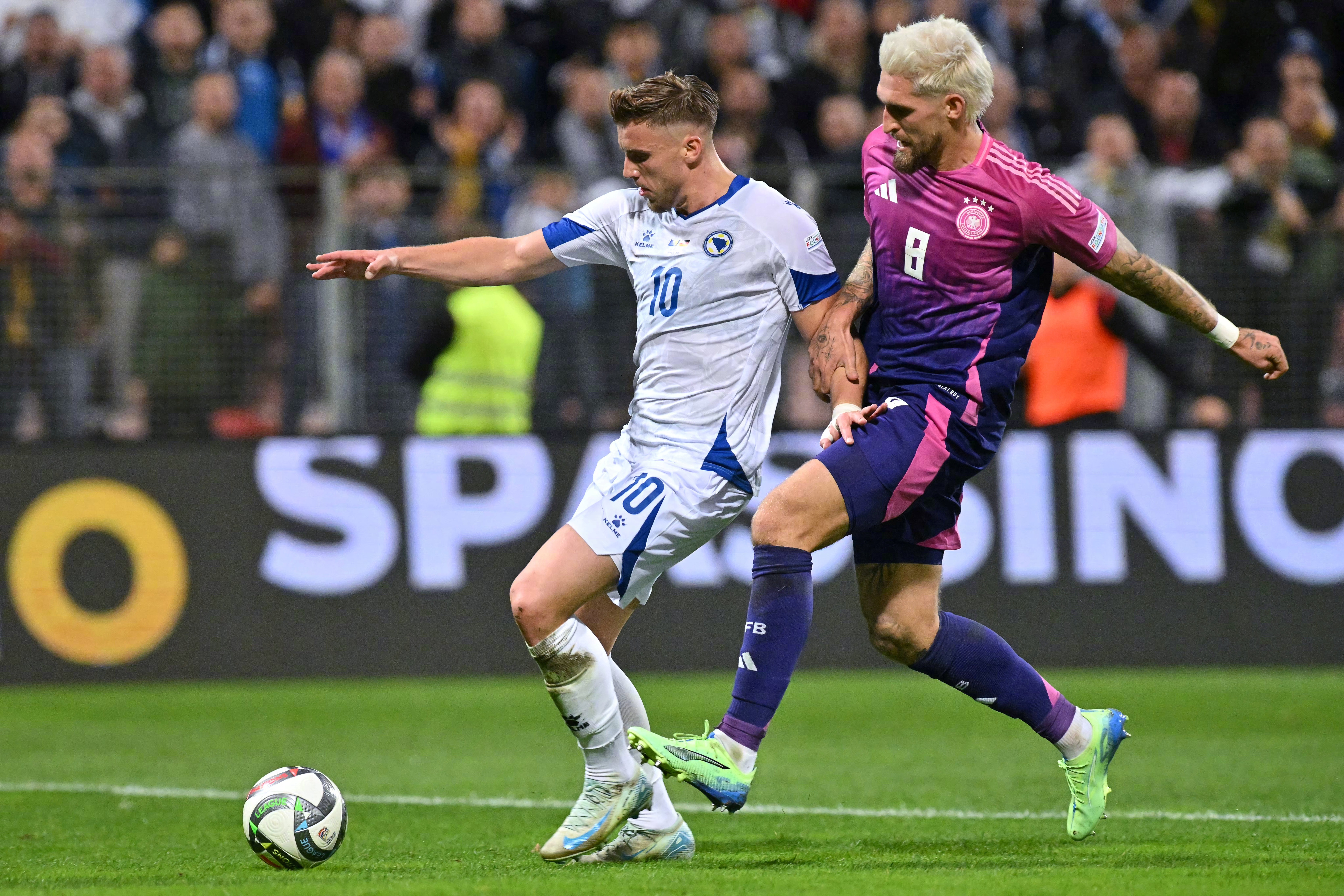 波兰队横扫法国队,张继科惊艳四座 波兰队横扫法国队,张继科惊艳四座