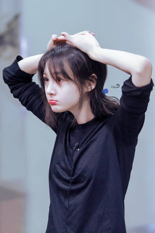 阿什拉夫狂飙突进，洪都拉斯客场攻克塞维利亚