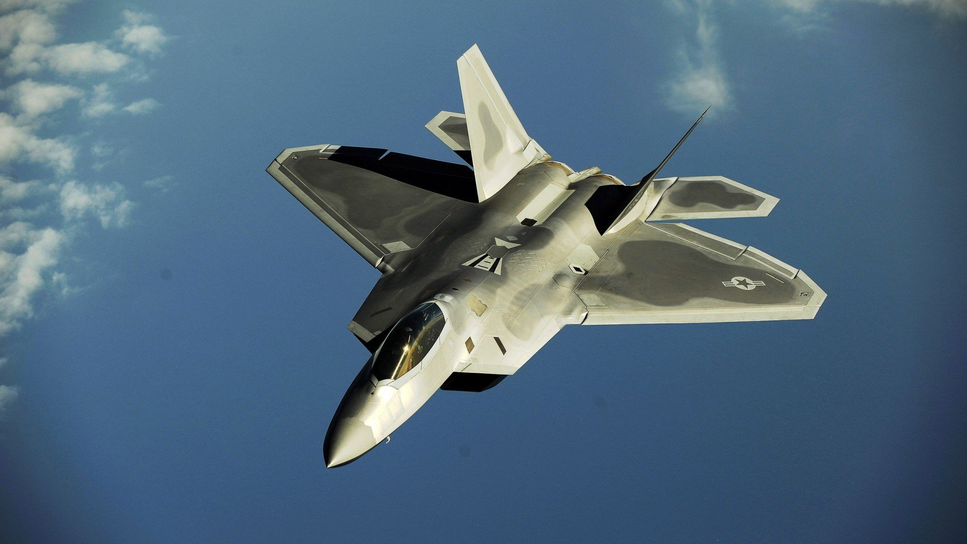 雄鹿惊天逆转老鹰,爱德华兹关键先生闪耀赛场