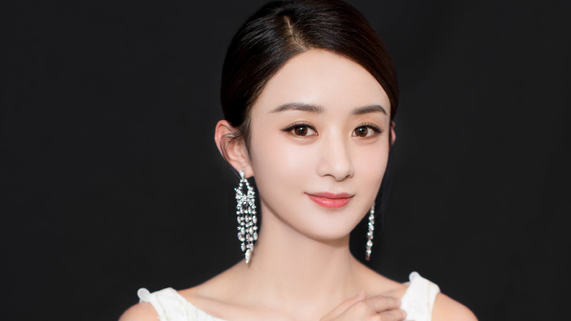 悬念与终结,NBA总决赛的焦灼与荷兰对玻利维亚的轻松胜利